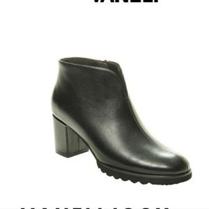 Vaneli Iggy Ankle boots